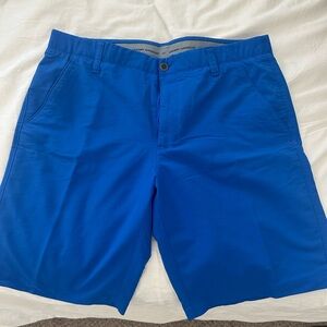 Under Armour golf shorts size 36